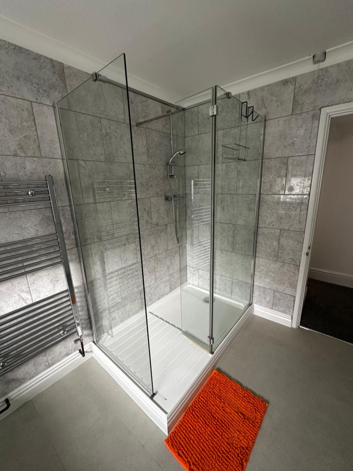Town Centre Studio Flat Мертир-Тидвилл Экстерьер фото